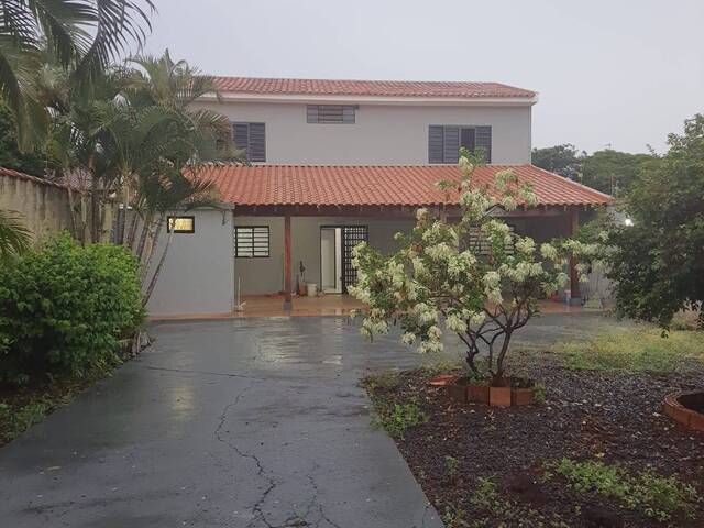 #57 - Casa para Venda em Araraquara - SP - 2